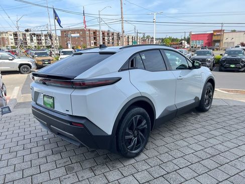 New 2026 Toyota C-HR AWD/4WD image 5