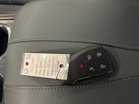 Certified 2025 GMC Acadia AT4 image 30