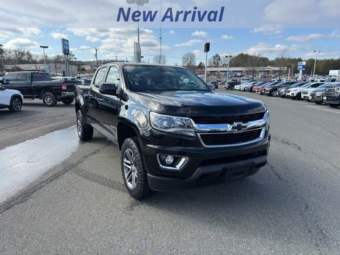 Used 2018 Chevrolet Colorado LT w/ LT Convenience Package image 2
