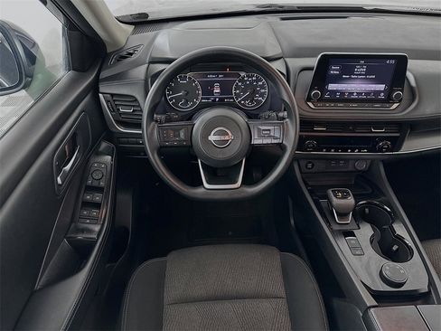 Used 2024 Nissan Rogue SV image 22
