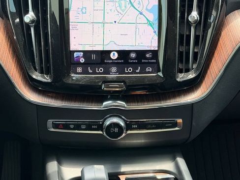 Certified 2023 Volvo XC60 B5 Plus w/ Protection Package Premier FWD image 18