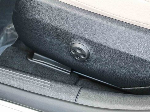 New 2026 Mercedes-Benz C 300 Sedan image 23