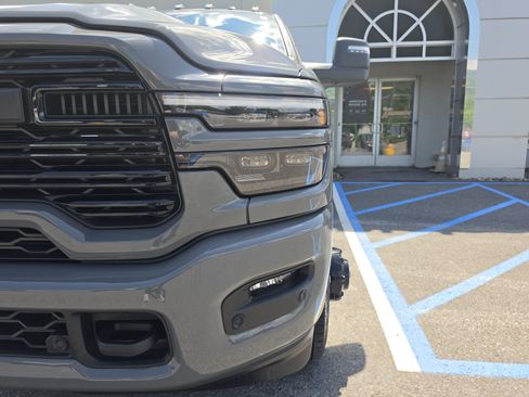 Used 2026 RAM 3500 Laramie AWD/4WD image 10