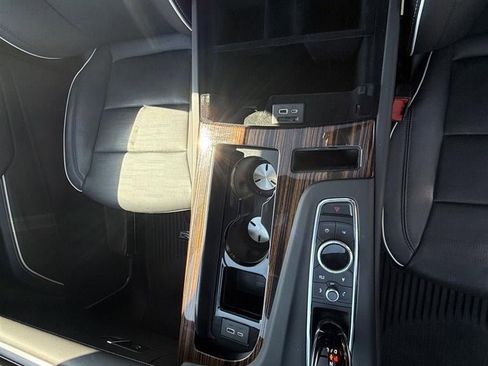 Used 2023 Cadillac Escalade ESV Premium Luxury w/ Performance Package AWD/4WD image 21