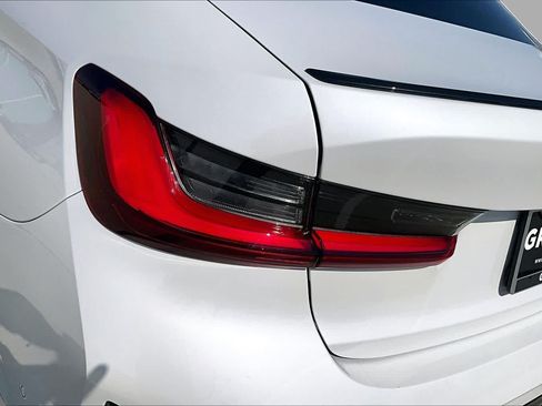 Used 2025 BMW M340i w/ Premium Package RWD image 27