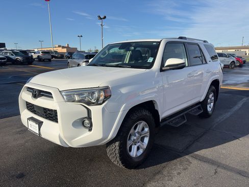 Used 2021 Toyota 4Runner SR5 Premium w/ Moonroof Package image 3