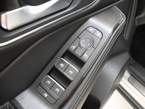 Used 2022 Nissan Rogue Platinum w/ Head-Up Display Package image 8