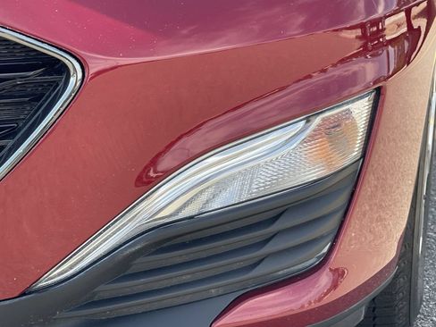 Used 2019 Chevrolet Malibu RS FWD image 18