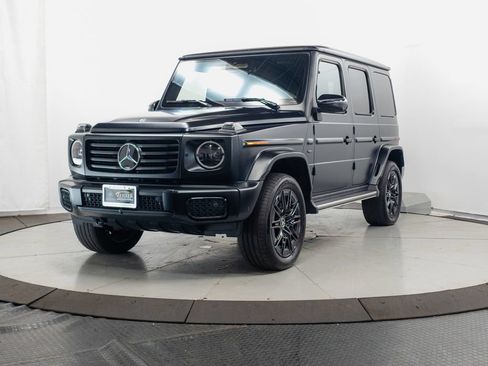 Used 2025 Mercedes-Benz G 580 w/ Seat Comfort Package image 3