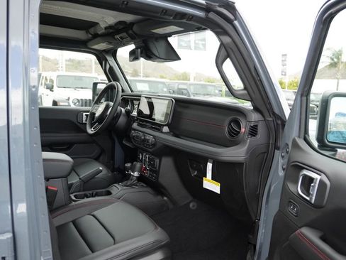 New 2026 Jeep Wrangler Unlimited Rubicon image 23