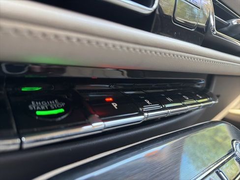 Used 2023 Lincoln Nautilus Reserve image 19