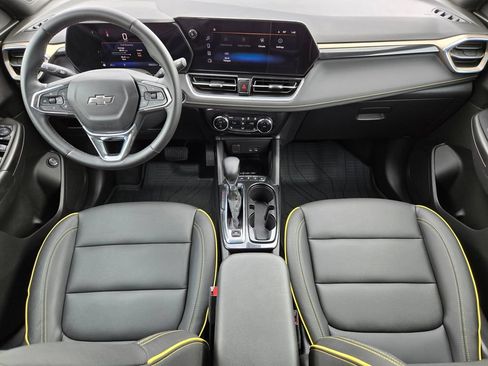 Used 2025 Chevrolet TrailBlazer ACTIV w/ Convenience Package FWD image 15