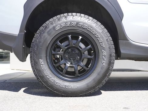 Used 2021 Subaru Crosstrek 2.5i Sport w/ Moonroof Package AWD/4WD image 34