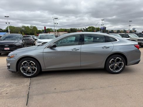 Used 2024 Chevrolet Malibu LT FWD image 4