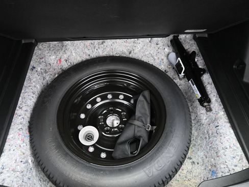 Certified 2024 Honda CR-V EX image 23