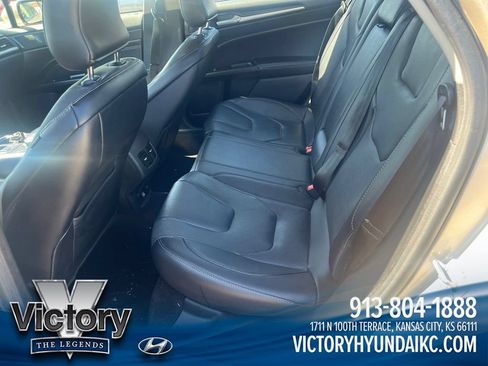 Used 2017 Ford Fusion Energi Titanium FWD image 10