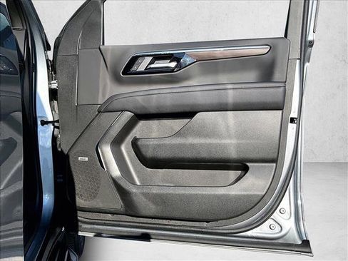 Certified 2025 Chevrolet Tahoe Premier image 19