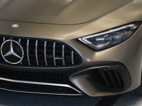 New 2026 Mercedes-Benz SL 63 AMG S e Performance 4MATIC image 12