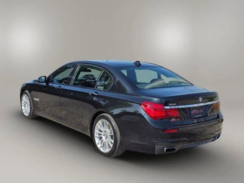 Used 2013 BMW 750Li xDrive AWD/4WD image 7