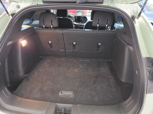 Used 2024 Chevrolet Trax RS FWD image 20
