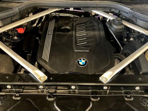 Used 2023 BMW X5 xDrive40i w/ Premium Package image 29