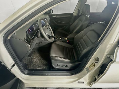 Used 2021 Volkswagen Jetta SEL FWD image 13