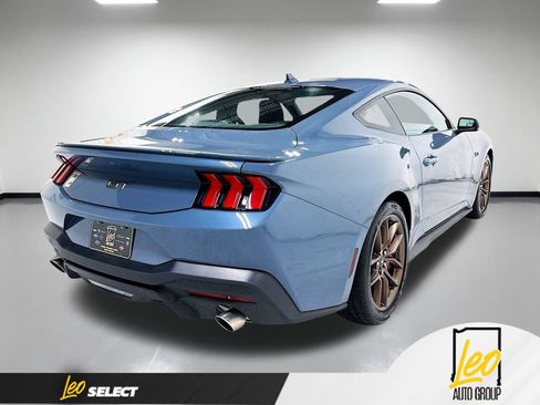 Used 2025 Ford Mustang GT Premium RWD image 8