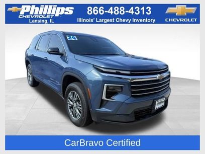 Used 2024 Chevrolet Traverse LT w/ Trailering Package