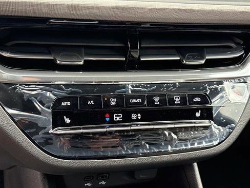 New 2026 Buick Envista Avenir FWD image 21