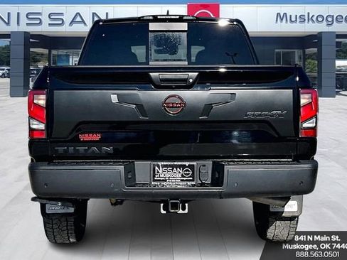 Used 2024 Nissan Titan PRO-4X w/ Pro-4x Convenience Package image 6