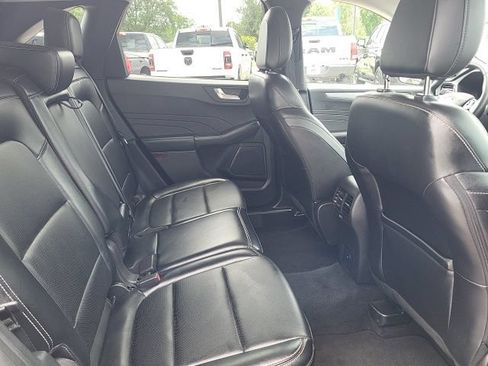 Used 2023 Ford Escape Platinum AWD/4WD image 18