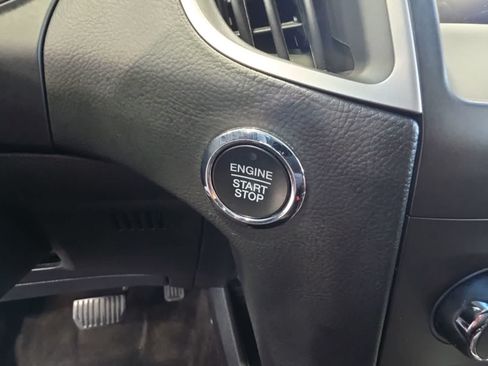 Used 2018 Ford Edge SEL w/ Equipment Group 201A AWD/4WD image 26