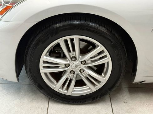 Used 2015 INFINITI Q40 w/ Navigation Package RWD image 38