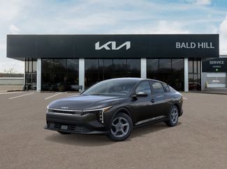 New 2025 Kia K4 LXS image 1