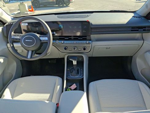 New 2026 Hyundai Kona SE image 10