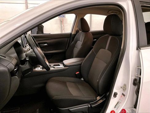 Used 2020 Nissan Sentra SV w/ Trunk Package FWD image 24