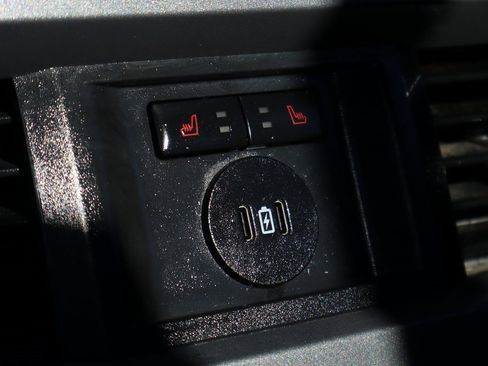 Used 2023 Ford F350 Lariat w/ Tow Technology Package image 41