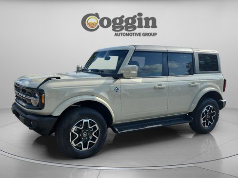 New 2025 Ford Bronco Outer Banks image 1