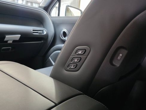 New 2026 Hyundai Palisade Calligraphy FWD image 16