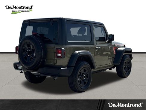 Used 2025 Jeep Wrangler Sport image 5
