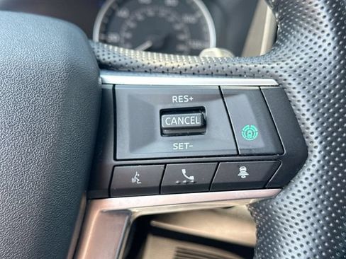Used 2024 Mitsubishi Outlander SE AWD/4WD image 41