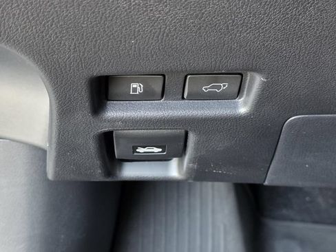 Used 2025 Lexus UX 300h AWD w/ Cold Area Package image 28