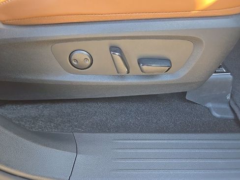 Certified 2024 Nissan Pathfinder Platinum w/ Cargo Package image 27