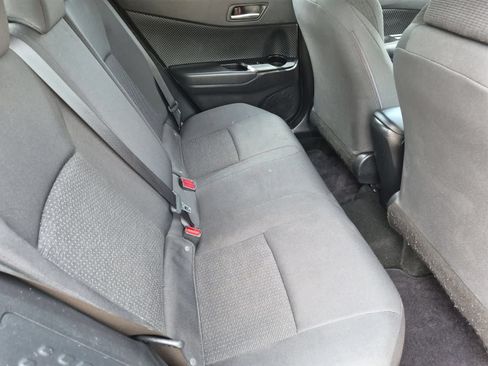 Used 2019 Toyota C-HR XLE FWD image 20