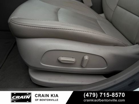 Used 2017 Chevrolet Cruze Premier w/ Enhanced Convenience Package FWD image 11