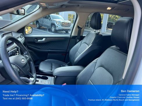 Used 2020 Ford Escape Titanium FWD image 12
