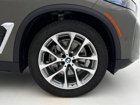 Used 2024 BMW X5 xDrive40i w/ Premium Package AWD/4WD image 30