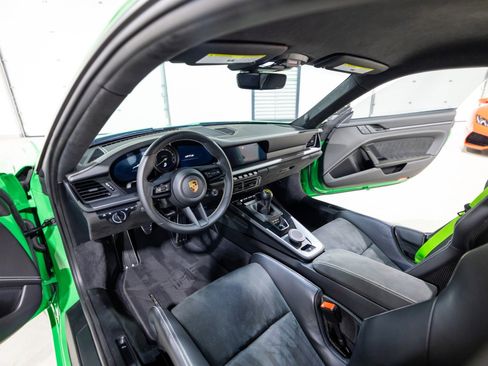 Used 2022 Porsche 911 GT3 image 37