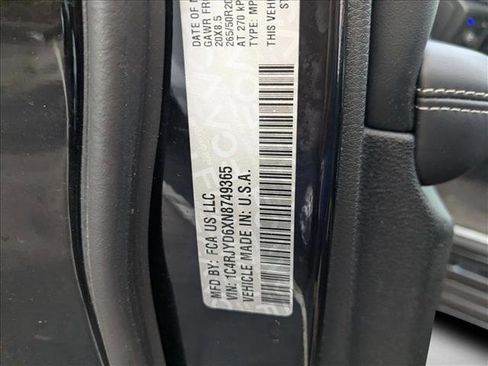 Used 2022 Jeep Grand Cherokee Overland image 15