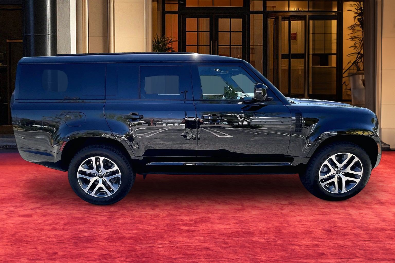New 2026 Land Rover Defender 130 X-Dynamic SE AWD/4WD image 6